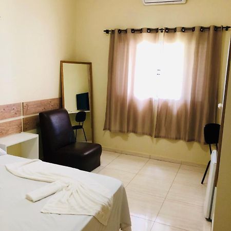 Porto Verde Hotel Lins Zewnętrze zdjęcie