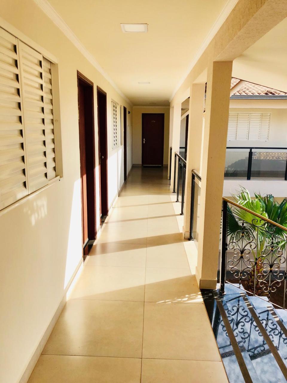 Porto Verde Hotel Lins Zewnętrze zdjęcie